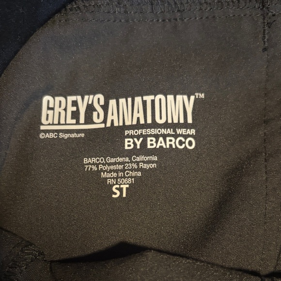 Grey's Anatomy MIA 6 pocket black scrub pants - Picture 6 of 6